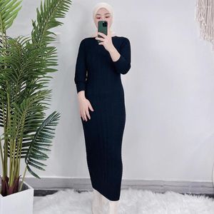 Roupas étnicas 2023 Oriente Médio Turquia Dubai Tamanho Grande Fundo Cor Sólida Outono e Inverno Camisola Vestido Roupa de Oração Muçulmana