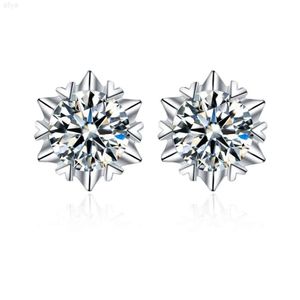 najnowszy spersonalizowany śnieg Moissanite Diamond 925 Silver Sterling Stud 2 szt.