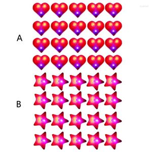 Broszki Red Heart Lapel Pin LED Flashing Bratge Broch Enghing Up Corsage Predapin Ubrania weselne 20pcs