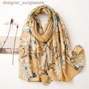 Scarves Fashion Scarf For Women With Cotton And Linen Feel Long Spring and Autumn Outdoor Travel Shls With Beach Towel Warm ScarfL231101