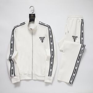 1 Herrspårsdräkter Designer Mens Tracksuit Luxury Men Sweatsuits Lång ärm klassisk modeficka som kör casual man kläder kläder byxor jacka två bit zp10