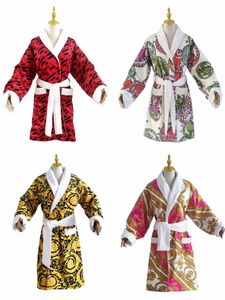 Damen Plus Size Unterwäsche Herren Luxus klassischer Baumwollbademantel Herren und Damen Marke Nachtwäsche Kimono warme Bademäntel Home Wear Unisex Bademäntel