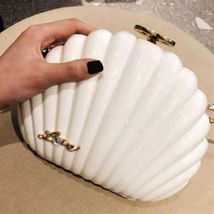 Elegant Ivory Pearl Shell wristband bag Brand Clutch Wallet Designer chain Shoulder Bag Luxury VIP gift Purse Black pearl she240V