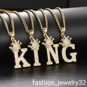 Kolye Kolyeler Kadınlar İçin İlk Mektup Kolye Punk Hip Hop Altın Paslanmaz Çelik Küba Bağlantı Zinciri Özelleştirilmiş Adı Crown CZ Jewelrypenda