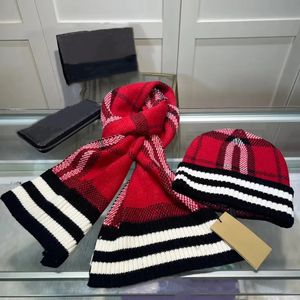 Tasarımcı Şapka Eşarp Erkekler ve Kadınlar İçin Seti% 100 Kaşmir Eşarp Moda Trend Beanie Uzun Eşarp Boyutu 180x30cm