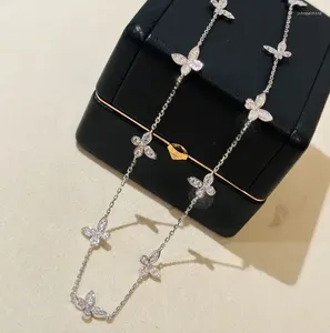Hängen London smycken hög kvalitet 925 silver liten fjäril full kvinnors halsbands charm gåva