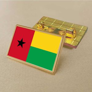 Party Guinea-Bissau Flag Pin 2,5*1,5 cm zink gjuten PVC färgbelagd guld rektangulär rektangulär medaljongemblem utan tillsatt harts