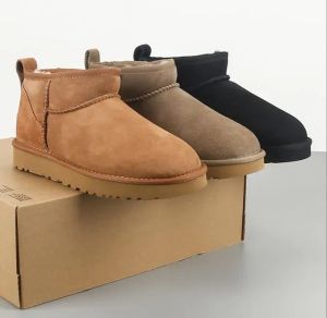 2024 Classic Ultra Mini Shearling Bootie Snow Boots Mjuk bekväm fårskinn plyschpäls Keep Warm Boots med kortväska Vackra gåvor U5815 U5825 U5854