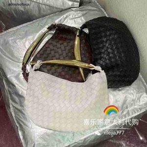 Sardine BottegassVenetas Bags Milan Purchasing Baodiejia 2023 New Sardine Metal Handle Woven Leather Handbag frj