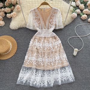 Premium Cool Mesh Stitching Waist Slim Dress Summer Women's Art Sense Sen style First Love Dress