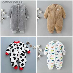 Jumpsuits Winter Baby Warm Clothes Boy Girl Pure Colour Romper Infant Flannel Soft Fleece Newborn Jumpsuit One Piece Toddler ClothingL231101