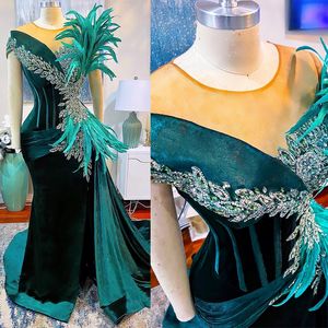 Hunter Green Feather Aso Ebi Prom Dresses Side Split One Shoulder Poed African Nigeria Glitter Crystal Evening Dress Second Reception GOWNS Club Formal Wear