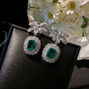 Kolczyki Dangle Luksus cyrkon Bridal Green Cyrronia Wedding Naszyjniki Zestawne do panny akcesoria Kobiety imprezowy biżuteria