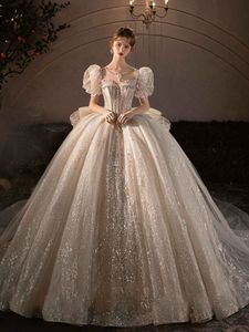 Dubai Princess Ballkleid Hochzeitskleid, neues Pailletten-V-Ausschnitt, lange Ärmel, Perlen, luxuriöse Brautkleider, Kristall-Braut-Robe de Soiree, Perlen, perlenbesetztes, kristallglänzendes Bling-Kleid