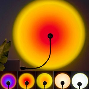 Nattlampor USB Rainbow Sunset Projector 5V LED Night Light Sun Projection Desk Lamp för sovrum Bar Store Wall TV Backlight Dekorera ljus P230331