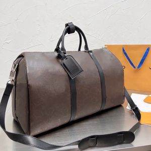 Het designer duffle väska män kvinnor mode resväska stor kapacitet handväska klassisk tryckt belagd duk läder resväska boarding väska handväska 56714