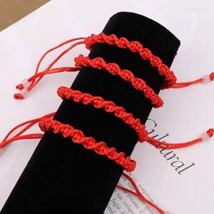 Charm Armband 2/10st Lucky Red Thread Armband för kvinnor Män Tibetansk buddhistisk justerbar handvävd flätad rep knop smycken