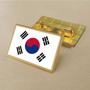 パーティー韓国フラグピン2.5*1.5cm亜鉛ダイキャストPVCカラーコーティングゴールド長方形のメダリオンバッジを追加する樹脂