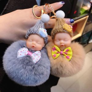 Schlüsselanhänger Cute Sleeping Baby Doll Schlüsselanhänger Pompom Pelzknäuel Schlüsselanhänger Auto Schlüsselanhänger Frauen flauschige Halter Tasche Charm Zubehör