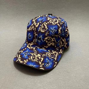 Top Caps Tasarımcılar Erkek Beyzbol Kapakları Marka Tiger Kafa Şapkaları Bee Yılan İşlemeli Kemik Erkekler Kadınlar Casquette Sun Hat Gorras Sports Feat Cap G018