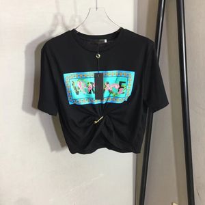 女性のプラスサイズ Tシャツ夏カジュアルデザイナー服女性 Tシャツ半袖白黒色ラウンドネックレタープリントトップ Tシャツ女性カジュアルルーズストリート