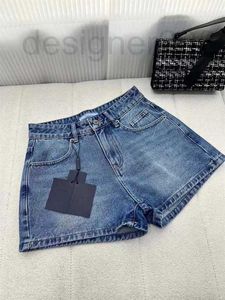 Damen Jeans Designer 2023 Frühling/Sommer New Triangle Letter Hohe Taille Washed Slim Denim Shorts Hot Pants LPP2