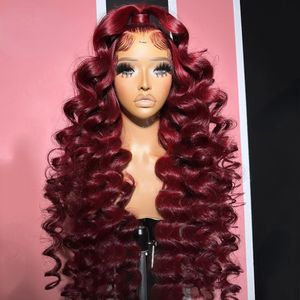 Brasiliansk Bourgogne Red Colored Deep Wave Spets Frontal Wig HD Transparent spetsfront peruk Mänsklig hår för kvinnor syntetisk spetsstängning peruk