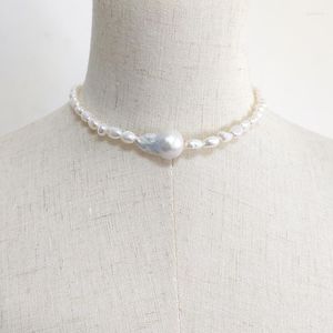 Choker kvinnor högkvalitativa naturliga pärlor halsband mode klassiska barock pärlbröllop bröllop lyxiga nacktillbehör gåvor