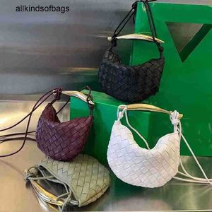 Sardine BottegassVenetas Bags High Luxury Customized 2023 Весна-лето Новая вязаная мини-сумка из овчины Ручная женская сумка через плечо на одно плечо frj