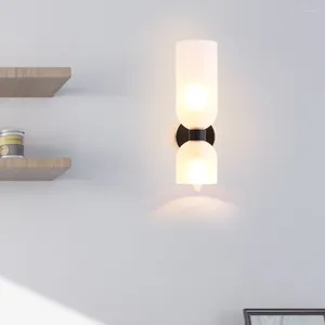 Настенные светильники в скандинавском стиле, простая индивидуальная лампа для спальни, освещение для гостиной, кабинета, прикроватное освещение, украшение для фона, стекло