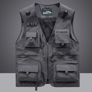 Men's Vests Waistcoat Vest Jacket Men Multi-Pocket Classic Male Sleeveless Coat Outdoor Pographer Fishing Jackets Vest Travel Clothes 231101