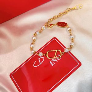 Luksusowa projektant bransoletki damskie Bransoletka Bransoletka Perła Moda Nowy styl 18K Gold Splated Holiday Gift