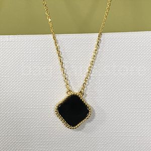 Flower Necklace with Gold Chain Fashion Designer Necklaces with Box Festival Christmas Gifts 45cm 18138