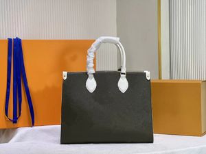 Bolsa clássica com embreagem selvagem no coração Onhego Shopping bolsa de bolsas femininas Moda de couro genuíno bolsas de ombro multi -Pochette Acessórios empreinte 46060