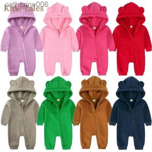 Jumpsuits nyfödd baby pojke flicka varm romper spädbarn bomullsfleece 3d björn huva jumpsuit söt långärmad bodysuit ett stycke för barnl231101