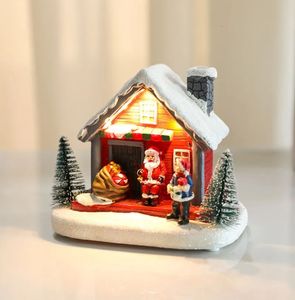 Juldekorationer Vinter Snow Christmas Village Building Santa House Xmas Decoration With LED Glow Desk Building Home Decor Holiday Ornament Gift 231101