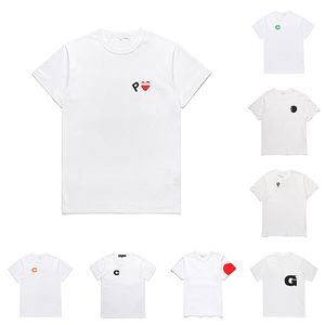 Spela klassiska Small Red Heart Mens T -skjorta CDG -märkesdesigner Skjortor Män kommar casual tshirt gratis transporttröjor Mens