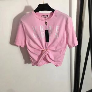 女性の Tシャツ新しいレディースファッションクロップトップスレディースデザイナー半袖 Tシャツレジャーストリート服アジアサイズ S-L