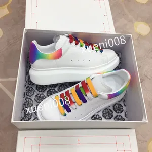 2023New Designer Womens Designer Casual Shoes Platform Gli addestratori di uomini per uomini donne Pistacchio bianco Pistacchio Sport di grandi dimensioni