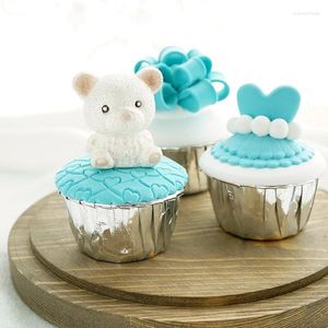 Kwiaty dekoracyjne Blue Artificial Cup Cake Piękne rekwizyty ślubne Kreatywny urodziny pamiątki na tle