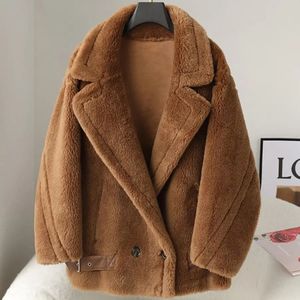 Abrigo de piel sintética para mujer, abrigo de piel de invierno, lana auténtica, abrigos de oso de peluche de Alpaca, chaqueta gruesa para mujer, prendas de vestir exteriores cortas, ropa de calle para mujer, Tops 231031