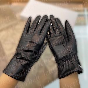 Autumn Winter Cashmere Gloves Luxury Women Black Leather Mittens Designer Letter Hollow Five Finger Gloves