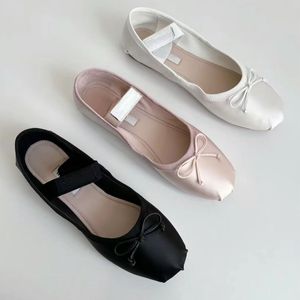 Luxuriöse Pariser Ballett-Modedesigner, professionelle Tanzschuhe, Satin-Ballerinas, mm-Plateau, Schleife, flacher Mund, einzelne Schuhe, flache Sandalen