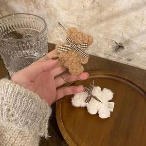 Accessori per capelli 4 pezzi/set mollette per orsetti in tessuto dolce autunno inverno per ragazze carine copricapo con clip a becco d'anatra donna bambini