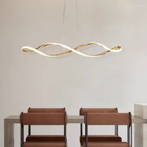 Lampadari a forma di spirale Elegante semplice lampadario moderno Soffitto alto Casa Corridoio decorativo per interni Illuminazione a sospensione a LED