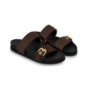 Designer slippers slides sandals Summer Flats Sexy real leather platform couple Shoes Ladies Beach Effortlessly Stylish Slides 2 Straps with Adjusted Gold Buckles