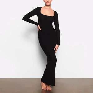 Grundlegende Freizeitkleider Skims Kardashians Same Autumn Pure Lust Spicy Girl Appears Slim Wrapped Hips Large Collar Long Sleeve Dress Rock 231101