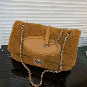 Kış Kuzu Yün Kadın Çantası Lüks Kapasite Omuz Çantası Peluş Zincir Crossbody Çantalar Tatil Seyahat Alışveriş Çantası Moda Çantası Bluewindow-15 CXD231124