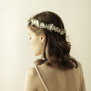 Copricapo O826 Dolce corona di fiori fatta a mano Fascia per capelli con perline Fornitore Fascia per capelli da sposa in plastica con strass