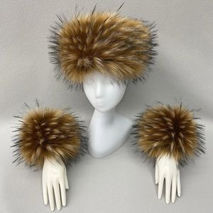 Scarve Fluffy Ring Cuffs Faux Fur Raccoon Detachable Sleeve Winter Luxury Warm Scarf Wrist Gloves Set 231101